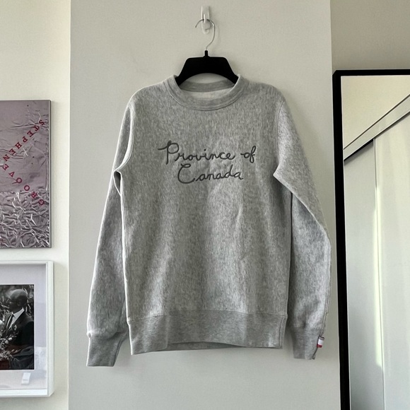 PROVINCE OF CANADA: HAND SCRIPT SWEATER - Picture 6 of 11
